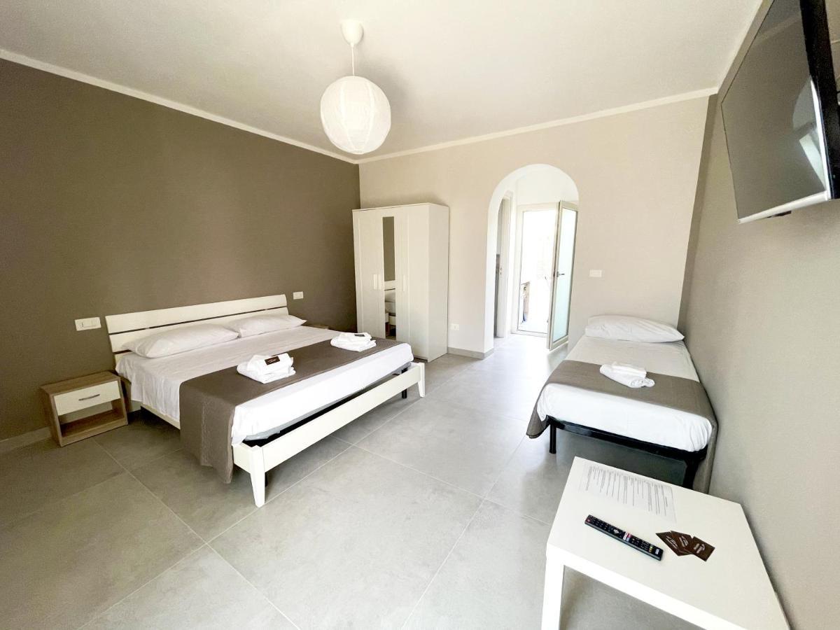 B&B Il Tirreno Cipollina Bagian luar foto