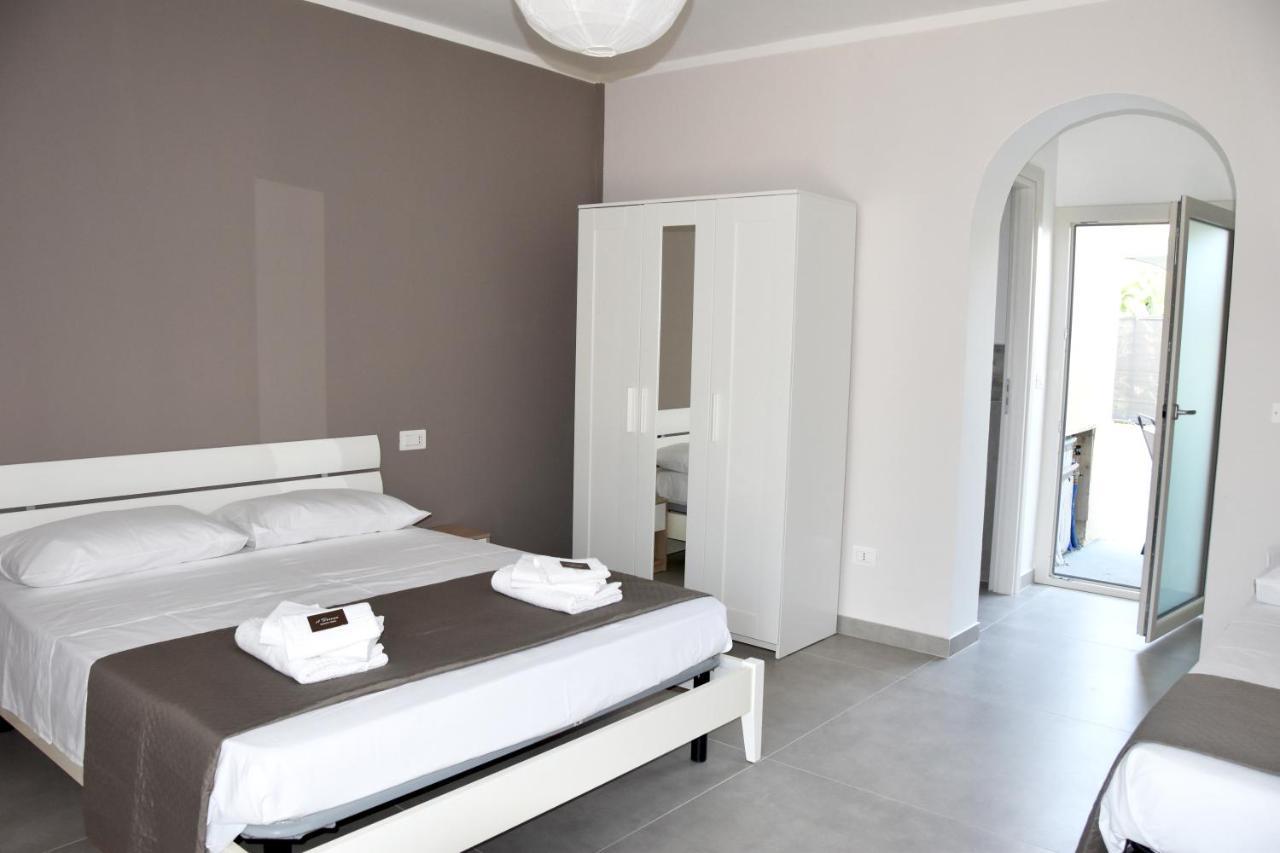 B&B Il Tirreno Cipollina Bagian luar foto