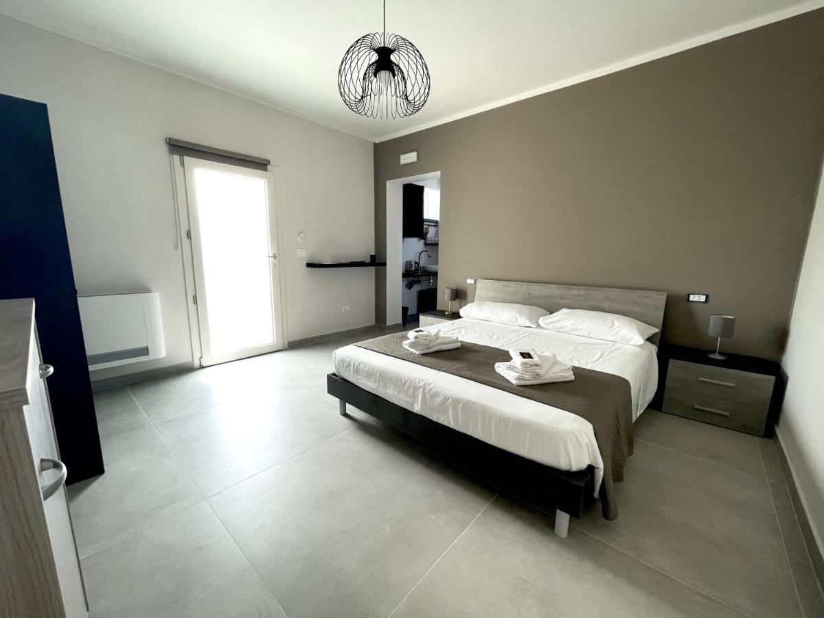 B&B Il Tirreno Cipollina Bagian luar foto