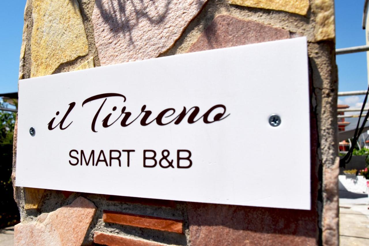 B&B Il Tirreno Cipollina Bagian luar foto